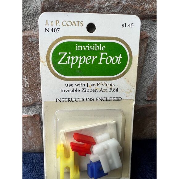 Vintage J & P Coats Invisible Zipper Foot N 407 NIB - Picture 2 of 6